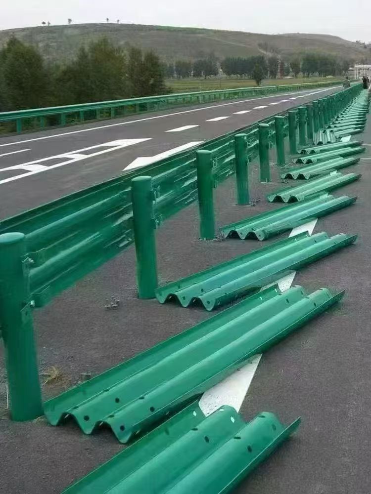 聊城波形护栏